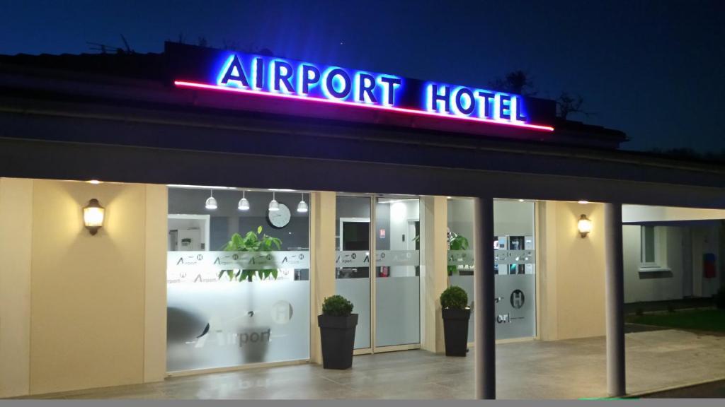 Airport-Hotel Mauregard Exterior foto